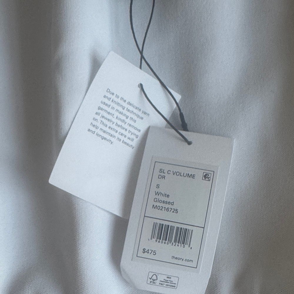 Theory White Sleeveless Top size small NWT - Picture 5 of 5